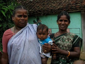 india-women-fight-against-poverty